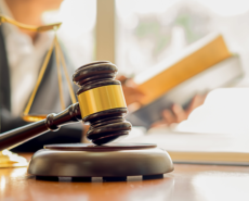 Особливості виконання судових рішень у справах, які стосуються стягнення аліментів під час дії воєнного стану. Адвокат 099-740-16-73